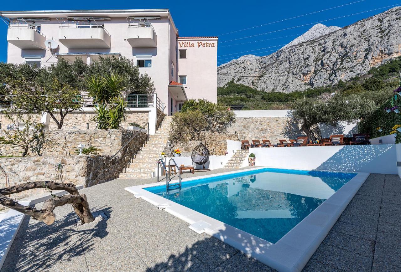 Villa Petra Apartment With Private Pool Макарска Екстериор снимка