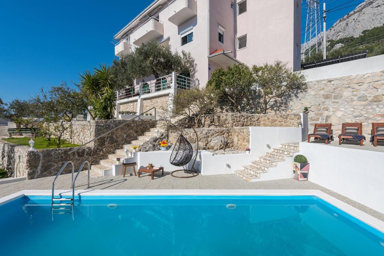 Villa Petra Apartment With Private Pool Макарска Екстериор снимка